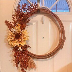 Lasso wreath